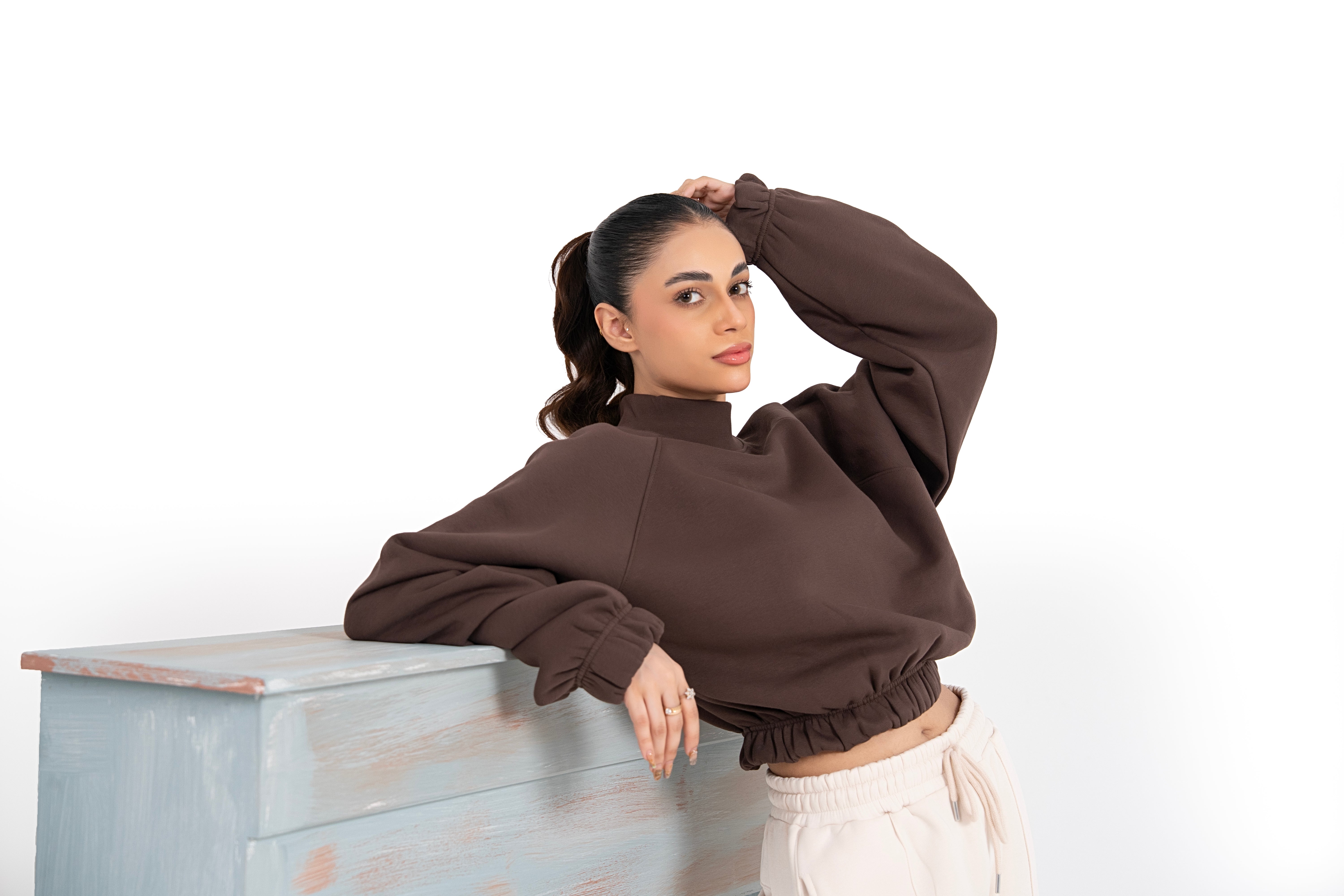 Mocha Essence Cropped Sweatshirt
