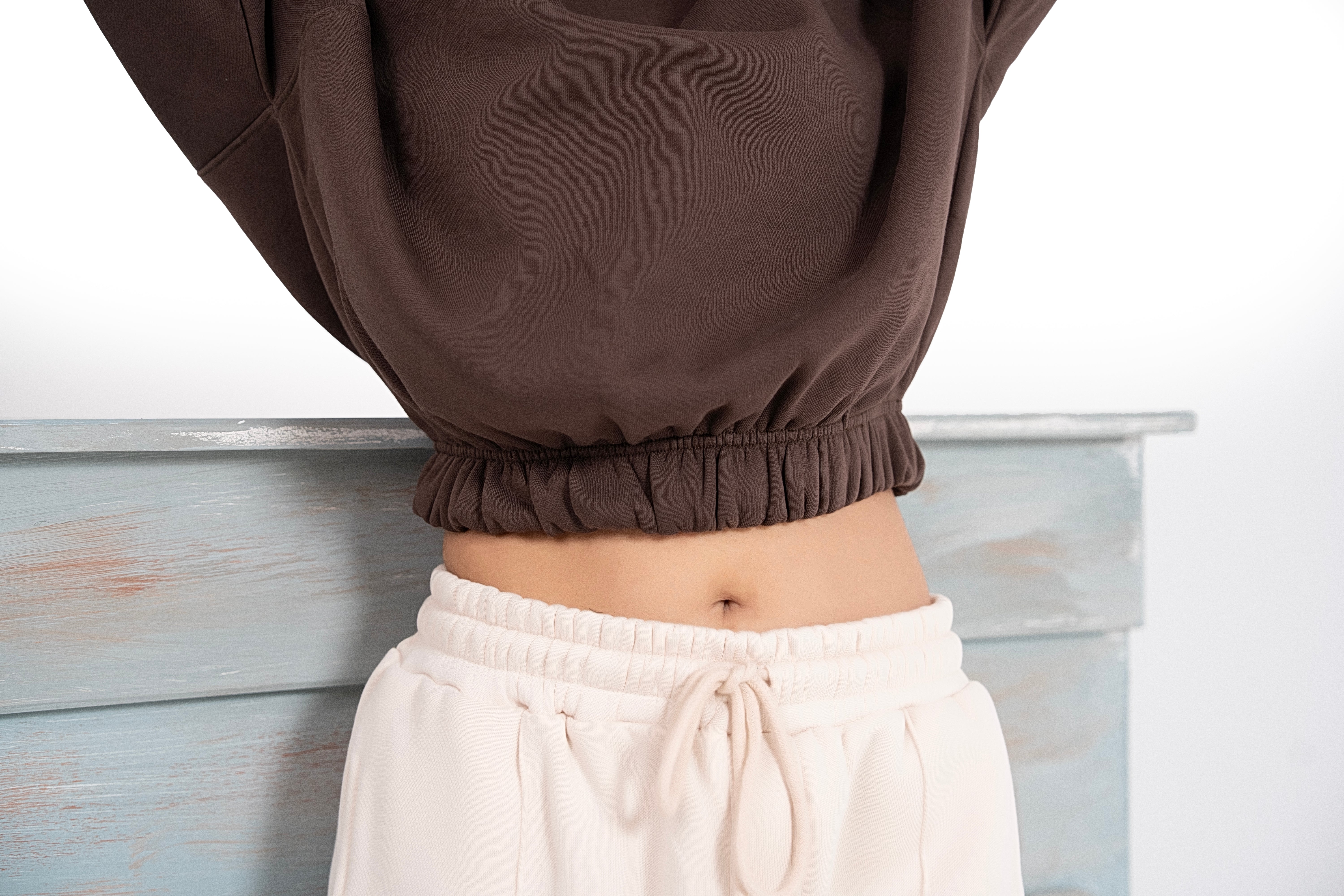 Mocha Essence Cropped Sweatshirt