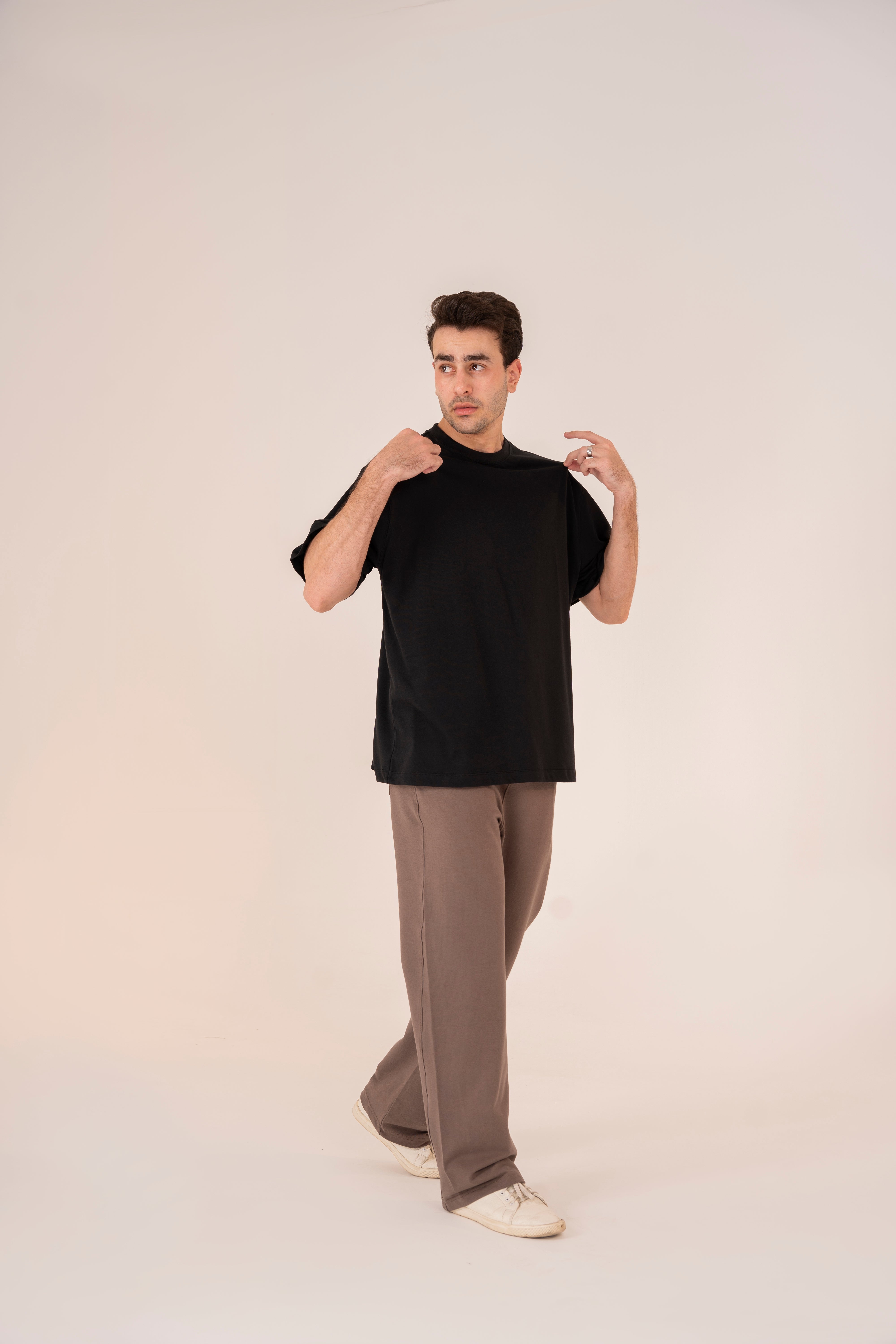 Relaxed T-Shirt in Black