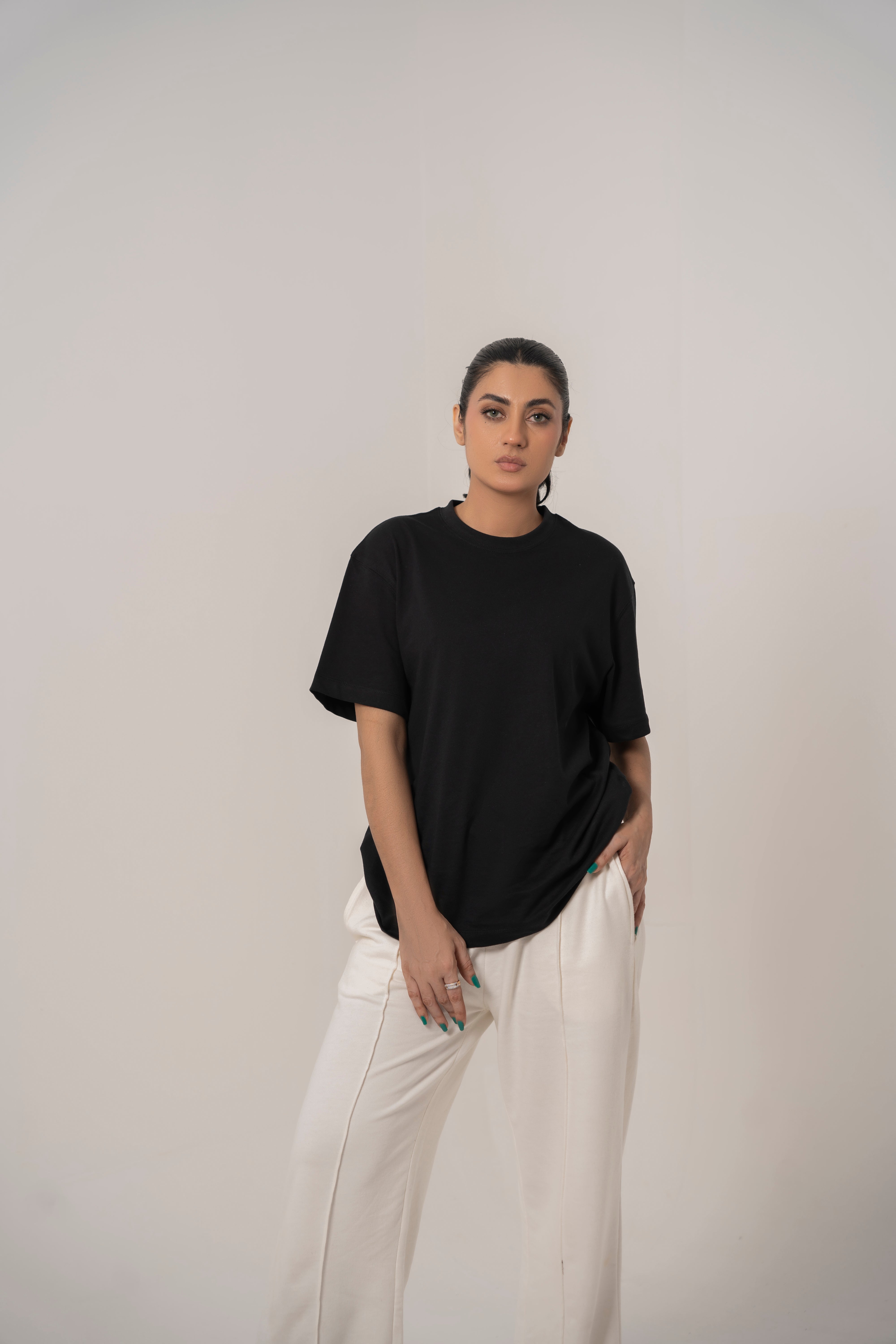Relaxed T-Shirt in Black