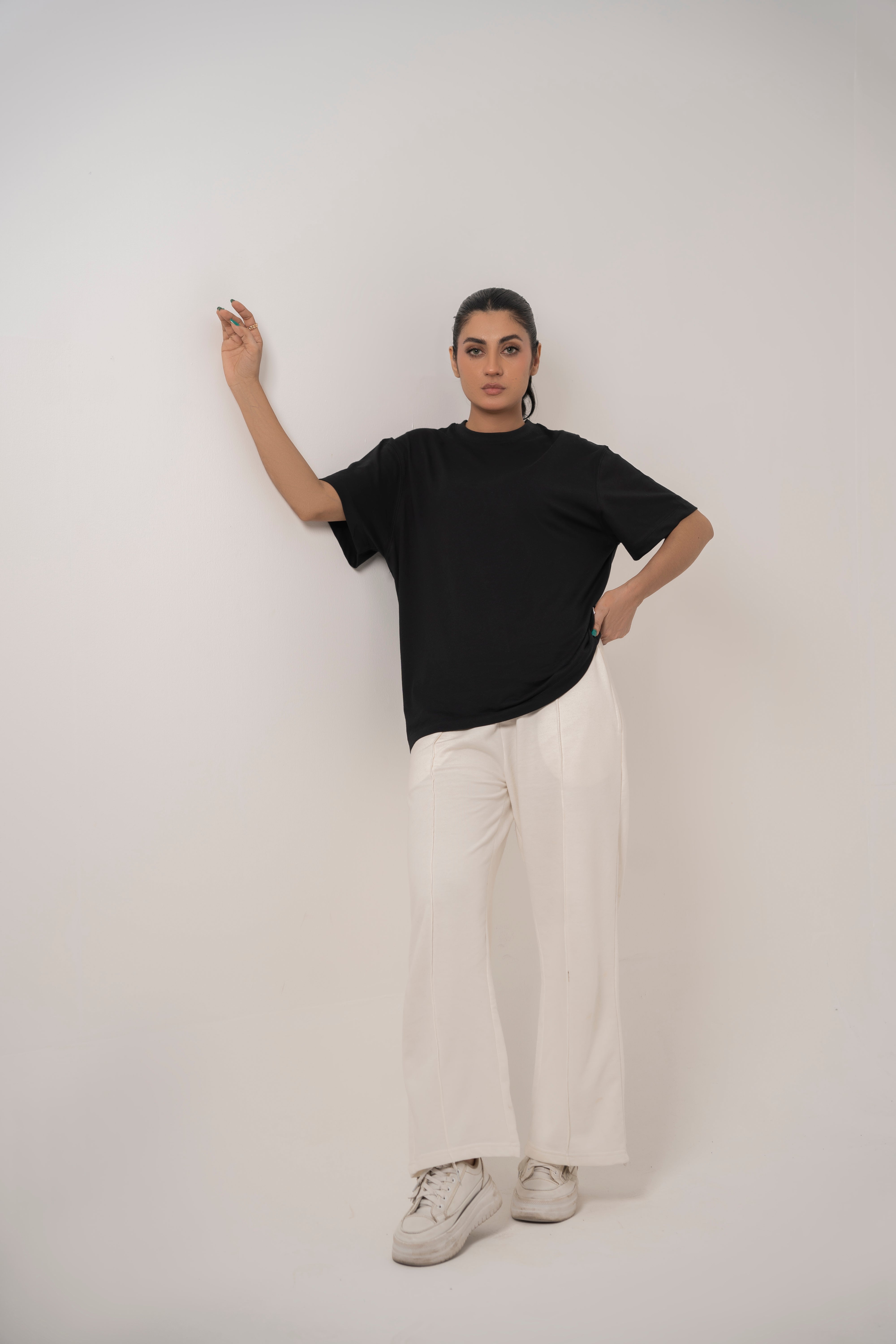 Relaxed T-Shirt in Black