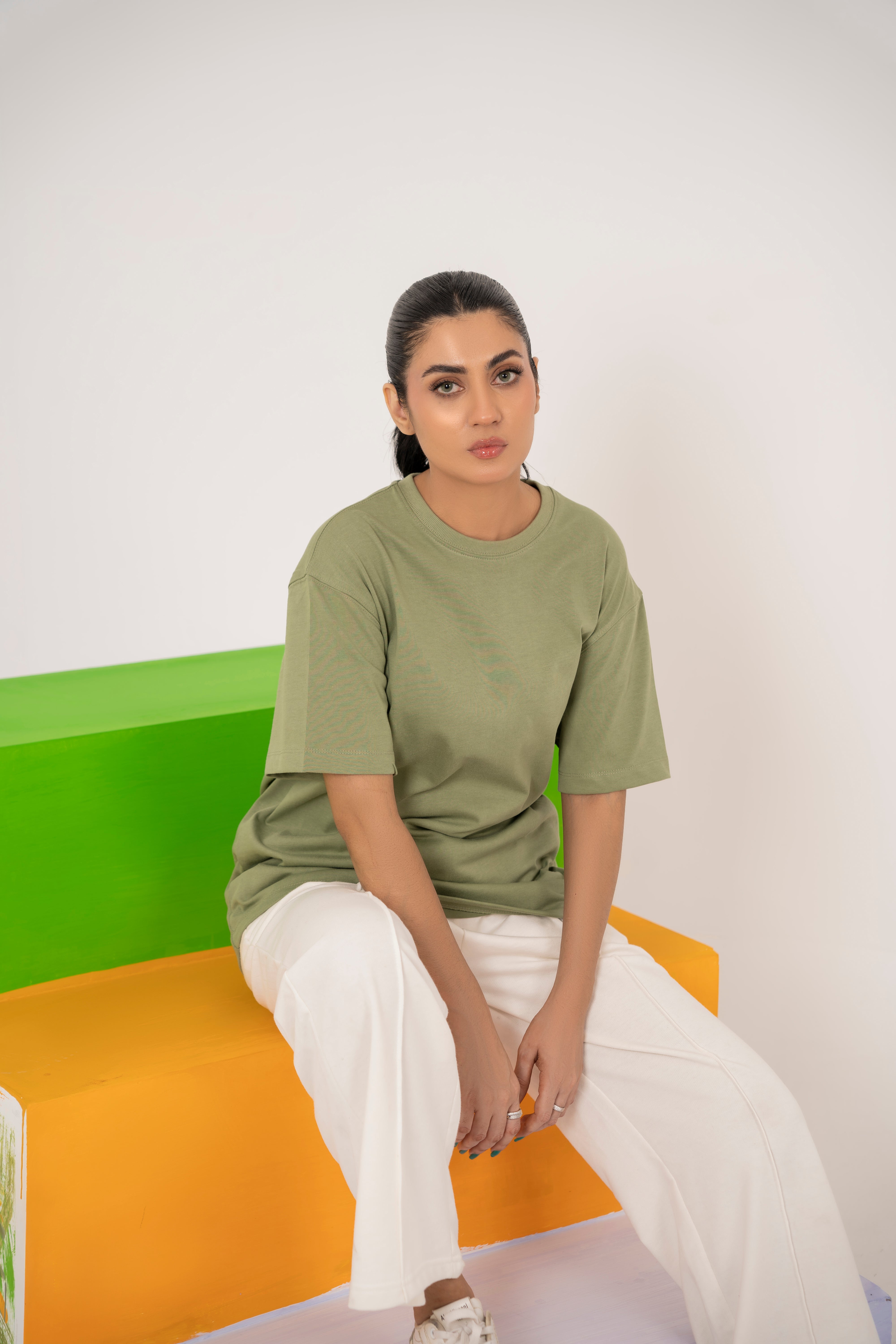 Relaxed T-Shirt in Olive Green