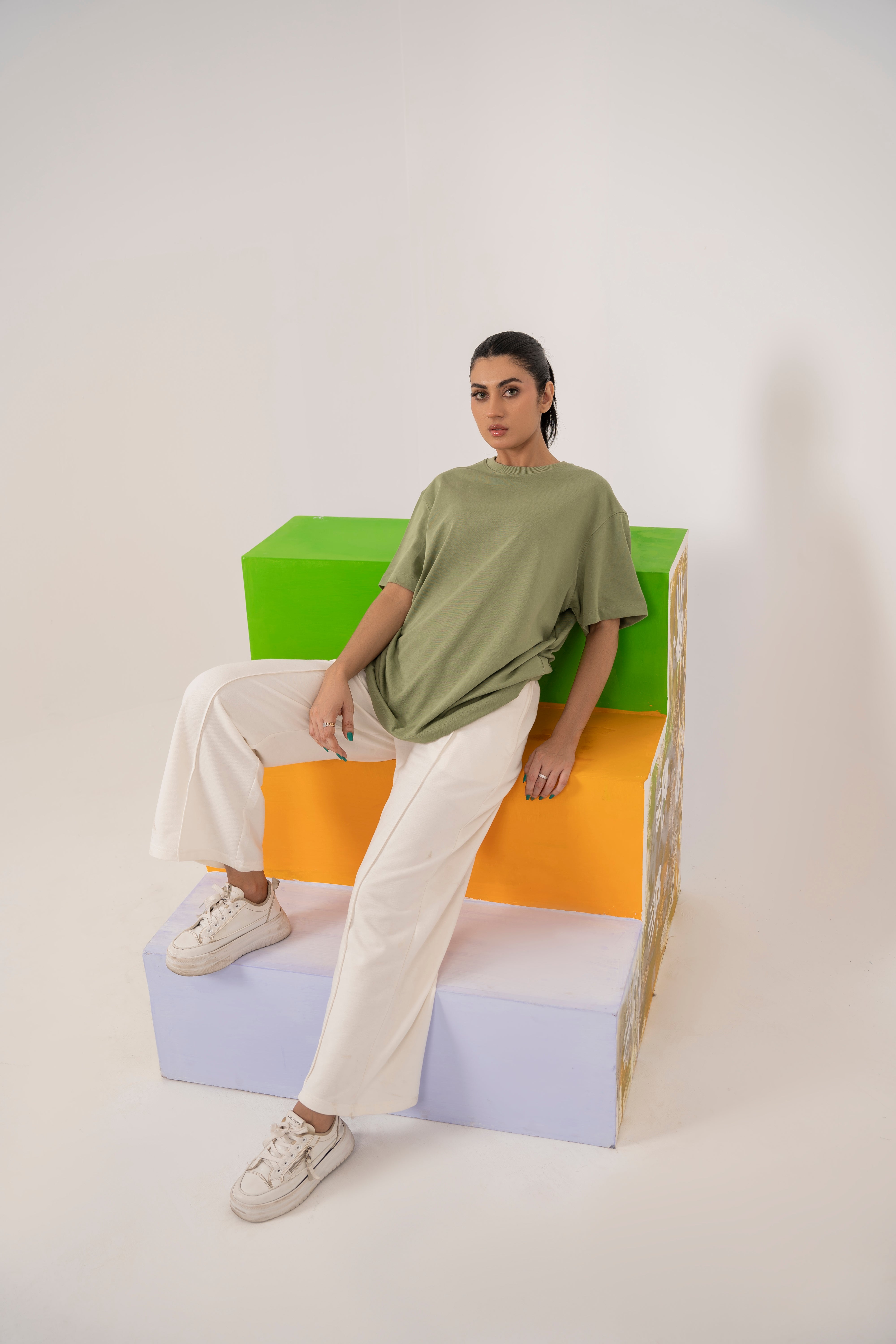 Relaxed T-Shirt in Olive Green